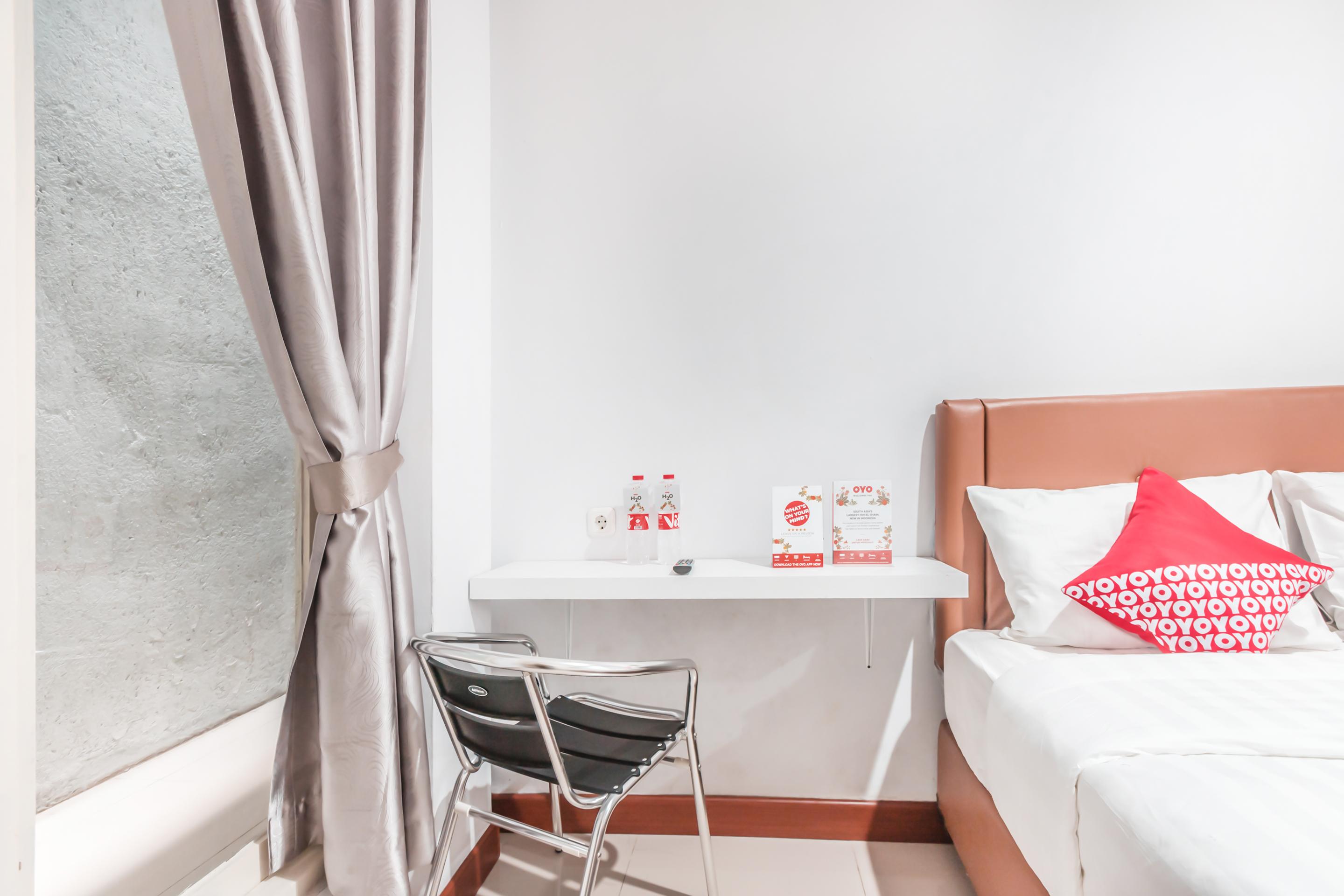 Oyo 1555 Unik Guesthouse Syariah Jakarta Kültér fotó