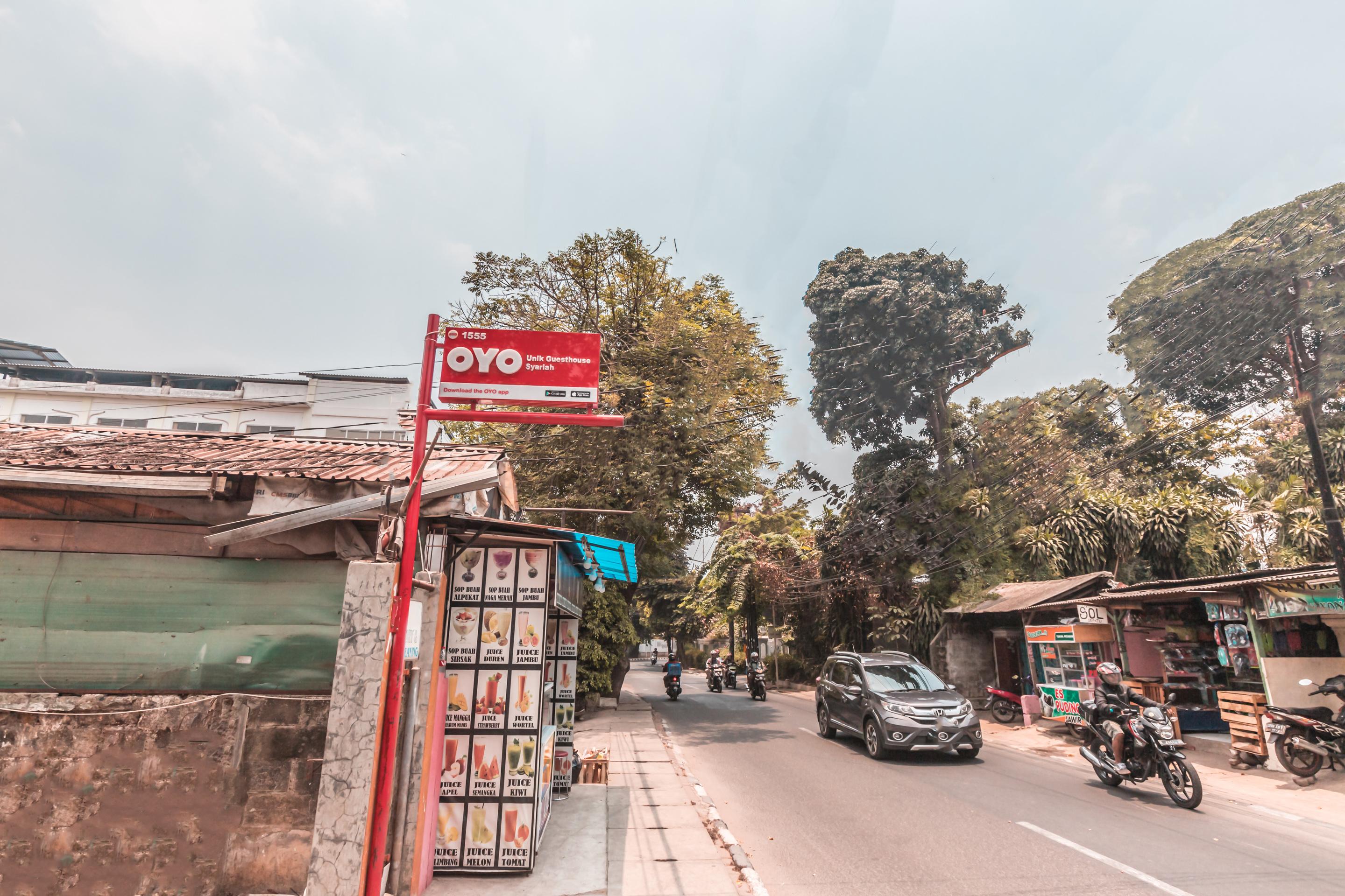 Oyo 1555 Unik Guesthouse Syariah Jakarta Kültér fotó