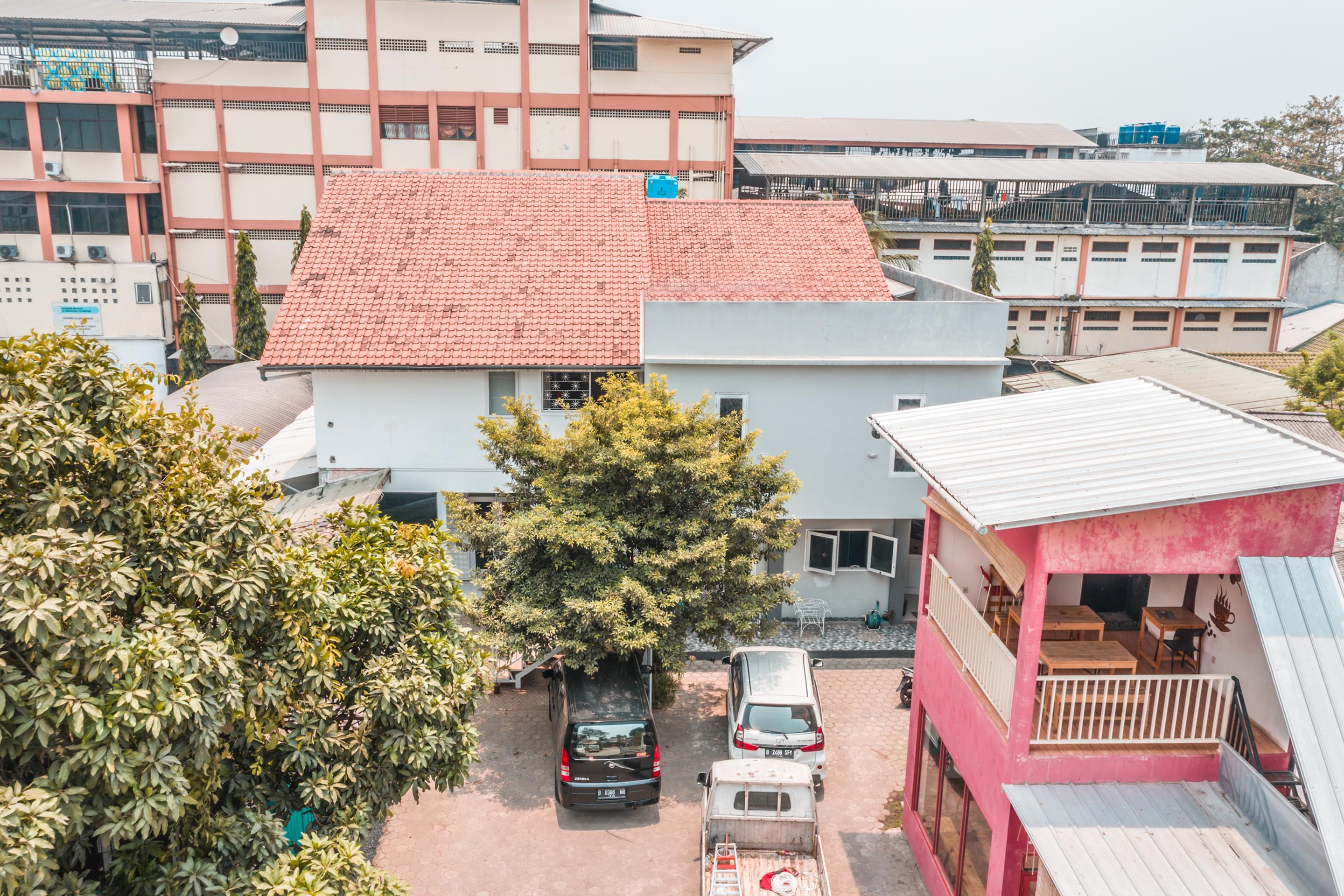 Oyo 1555 Unik Guesthouse Syariah Jakarta Kültér fotó